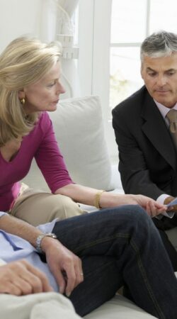 6 Mistakes to Avoid When Choosing a Financial Adviser